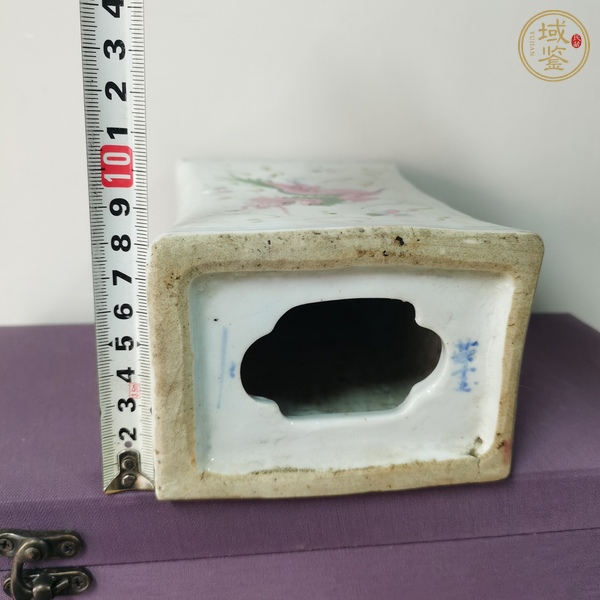 古玩陶瓷釉下彩龍鳳紋脈枕真品鑒賞圖