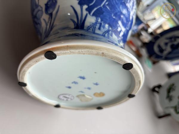古玩陶瓷花卉紋青花鳳尾尊真品鑒賞圖