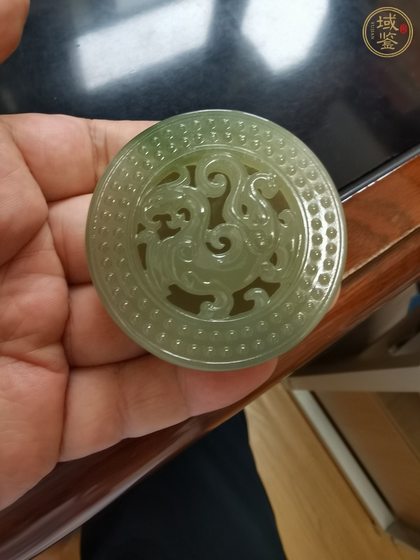 古玩玉器玉帶穿真品鑒賞圖