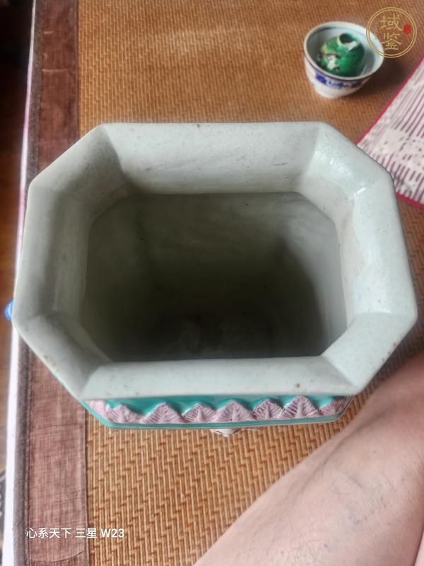古玩陶瓷松石綠粉彩劉海戲金蟾圖象耳瓶，不多見真品鑒賞圖