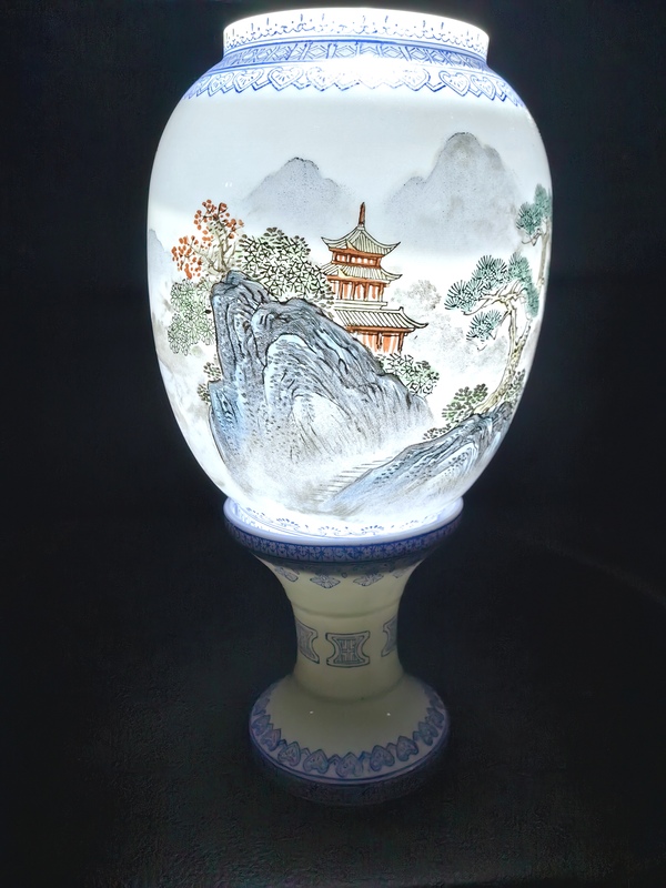古玩陶瓷山水紋燈罩拍賣，當(dāng)前價(jià)格2600元