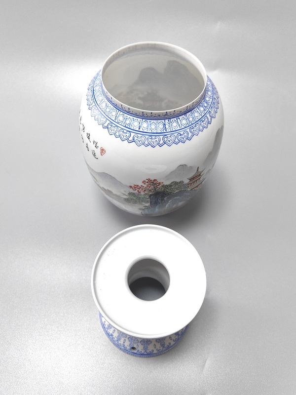 古玩陶瓷山水紋燈罩拍賣，當(dāng)前價(jià)格2600元