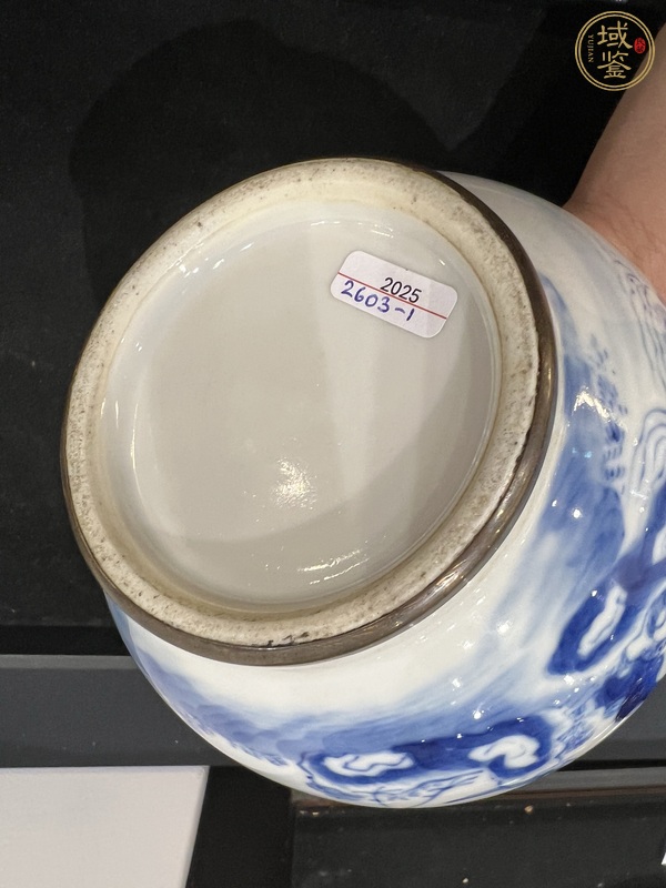 古玩陶瓷青花花鳥天球瓶真品鑒賞圖
