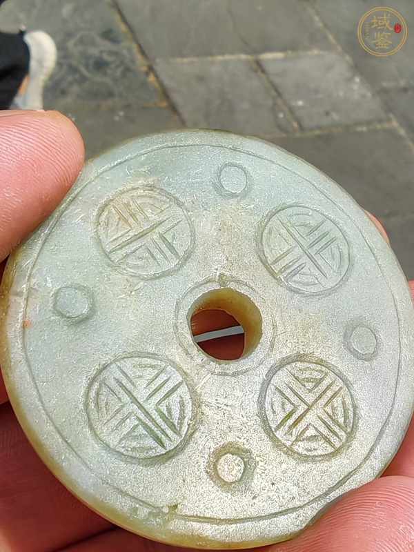 古玩玉器天然翡翠璧型件真品鑒賞圖
