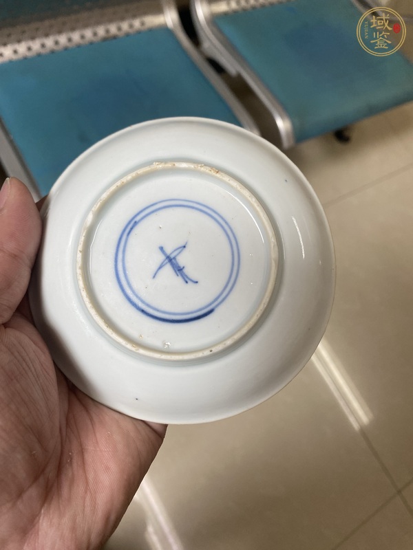 古玩陶瓷青花魚澡紋杯碟一套真品鑒賞圖