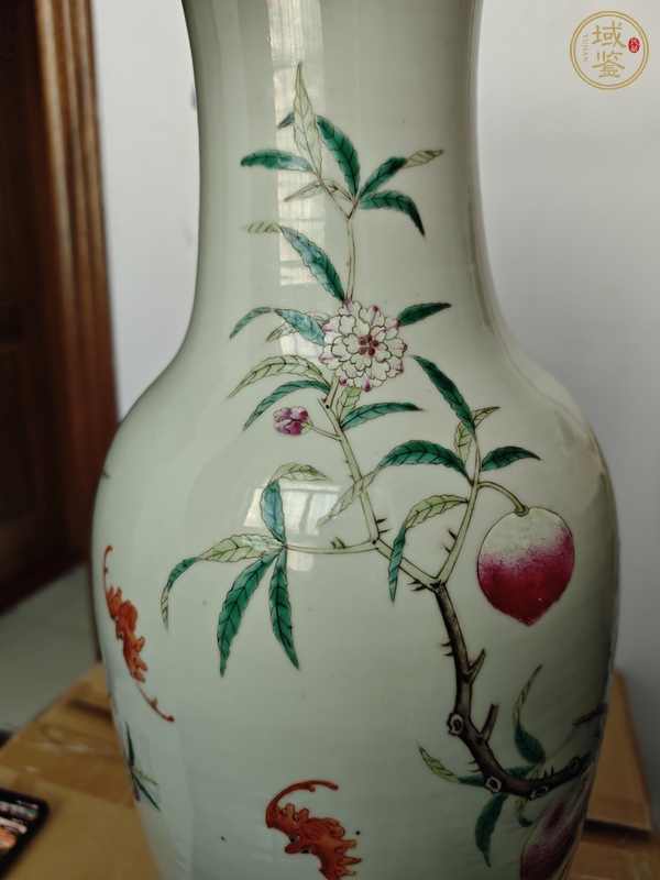 古玩陶瓷清晚·粉彩九桃紋大瓶真品鑒賞圖
