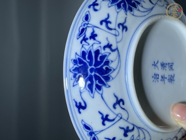 古玩陶瓷青花盤真品鑒賞圖