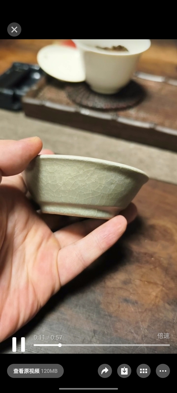 古玩轉(zhuǎn)賣館藏級南宋早期龍泉黃釉冰片紋直壁洗拍賣，當(dāng)前價格15000元