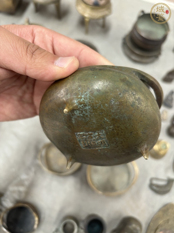 古玩陶瓷清末民初時期銅爐真品鑒賞圖