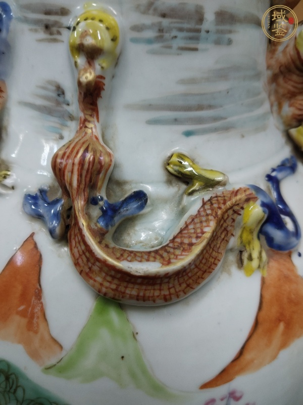 古玩陶瓷廣彩通景山水紋雙耳瓶真品鑒賞圖