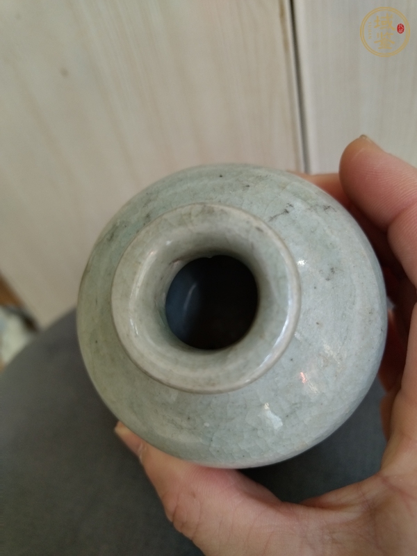 古玩陶瓷龍泉青瓷水盂真品鑒賞圖