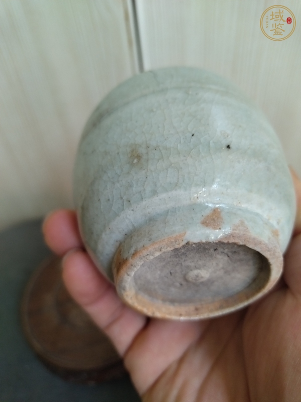 古玩陶瓷龍泉青瓷水盂真品鑒賞圖