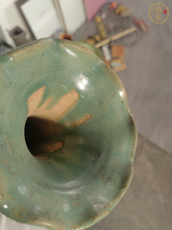 古玩陶瓷鈞釉花口瓶真品鑒賞圖
