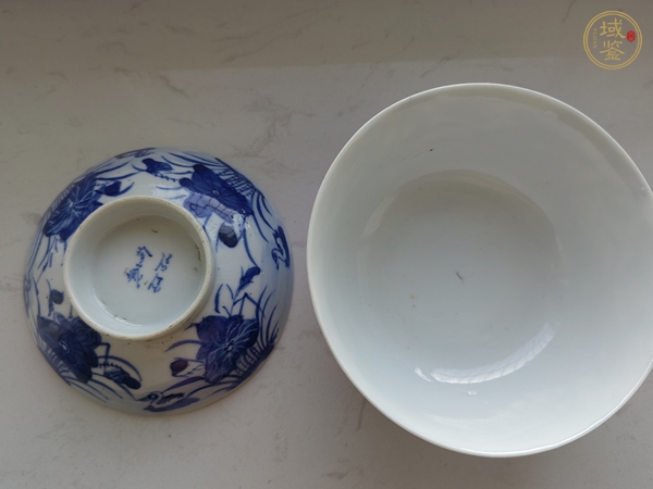 古玩青花蓋碗真品鑒賞圖