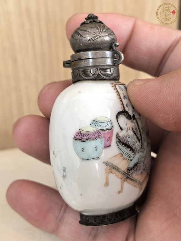 古玩陶瓷清光緒 粉彩美人鼻煙壺真品鑒賞圖