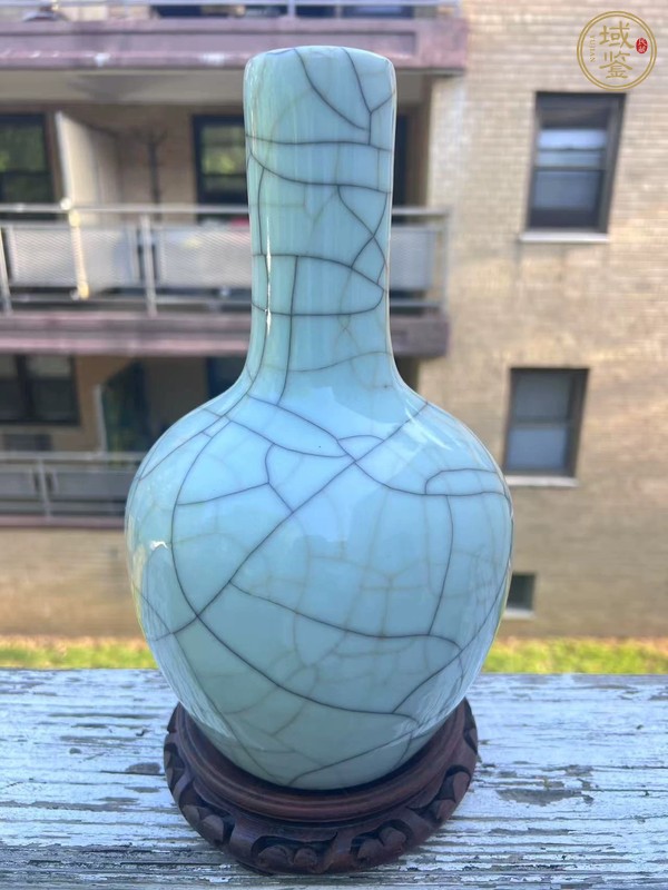 古玩陶瓷哥窯天球瓶真品鑒賞圖