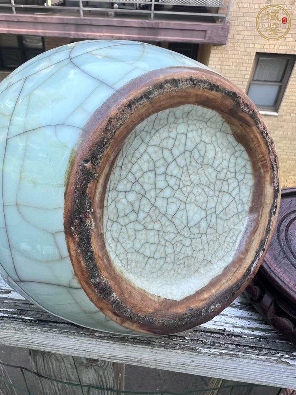 古玩陶瓷哥窯天球瓶真品鑒賞圖