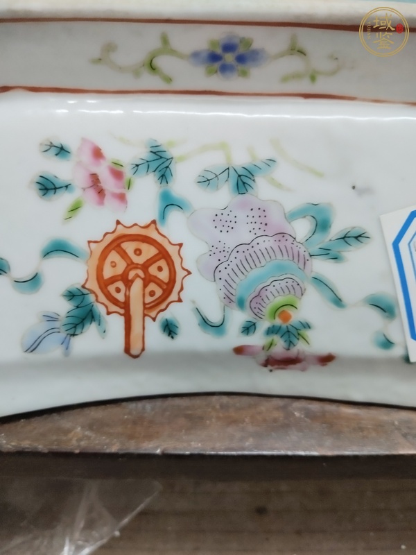 古玩陶瓷佛家八寶粉彩貢碗真品鑒賞圖