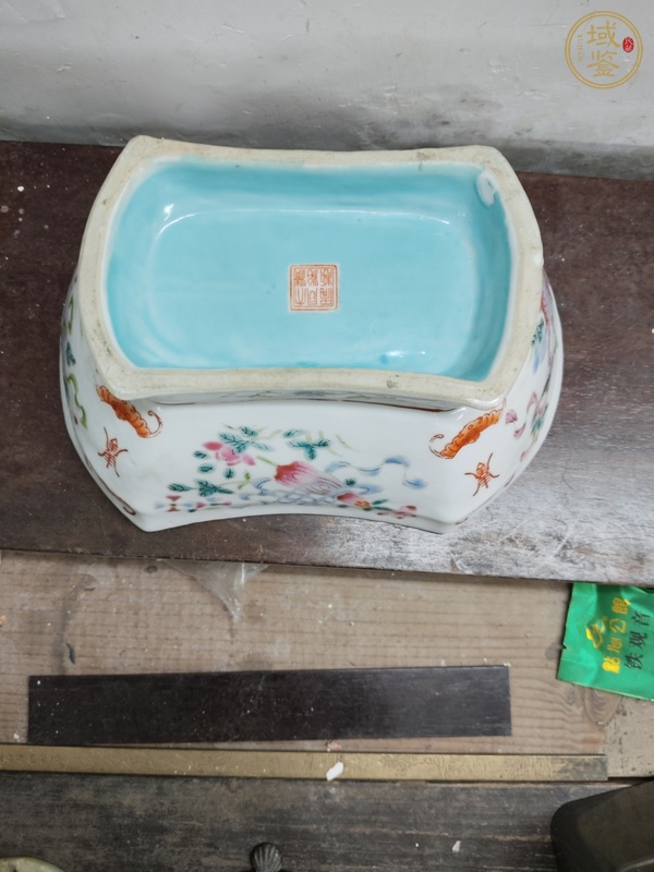 古玩陶瓷佛家八寶粉彩貢碗真品鑒賞圖