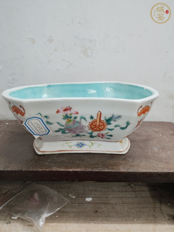 古玩陶瓷佛家八寶粉彩貢碗真品鑒賞圖