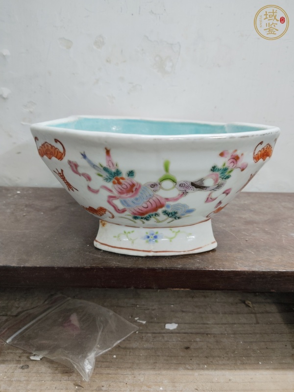 古玩陶瓷佛家八寶粉彩貢碗真品鑒賞圖