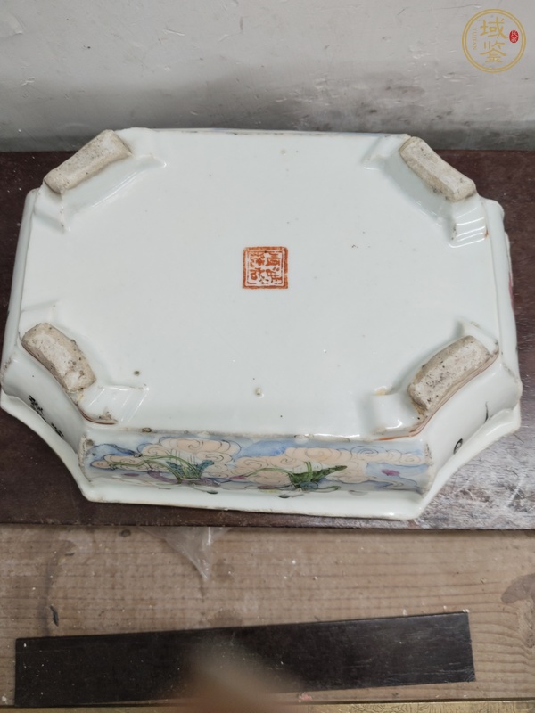 古玩陶瓷粉彩人物四方花盆真品鑒賞圖