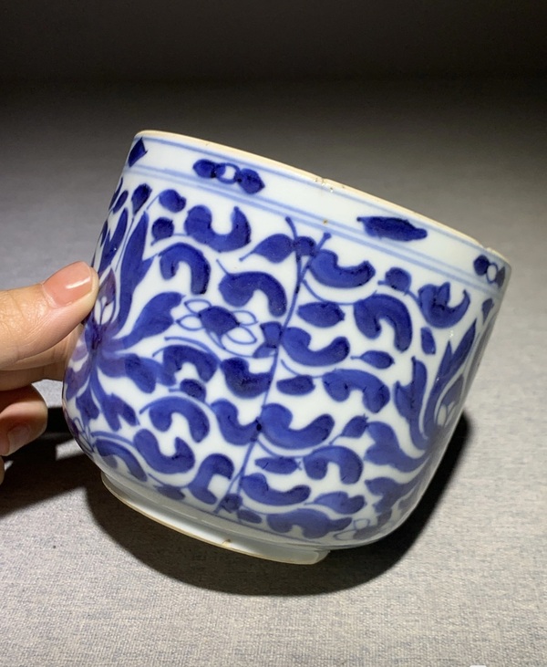 古玩陶瓷青花花卉紋蓋缸拍賣,當前價格3100元