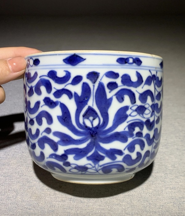 古玩陶瓷青花花卉紋蓋缸拍賣,當前價格3100元