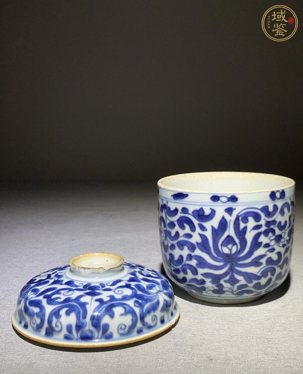 古玩陶瓷青花花卉紋蓋缸真品鑒賞圖