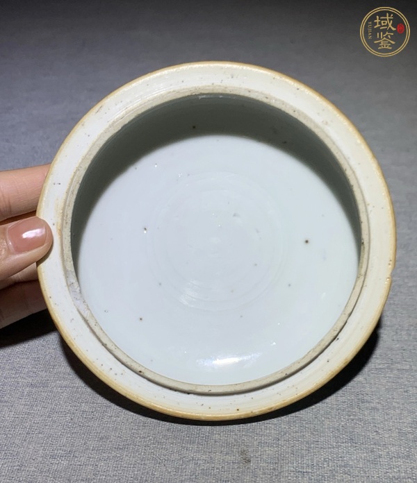 古玩陶瓷青花花卉紋蓋缸真品鑒賞圖
