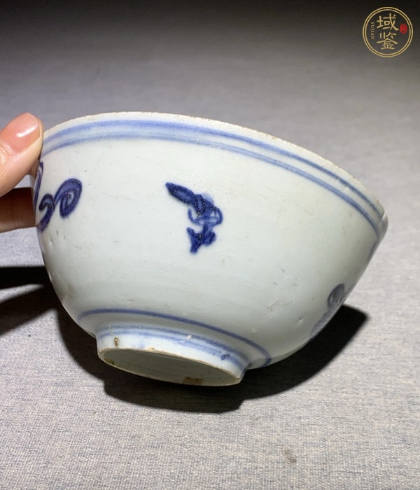 古玩陶瓷青花螭龍紋茶碗真品鑒賞圖