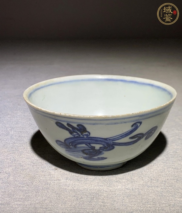 古玩陶瓷青花螭龍紋茶碗真品鑒賞圖