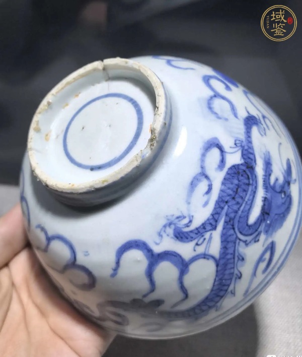 古玩陶瓷青花趕珠龍紋茶碗真品鑒賞圖