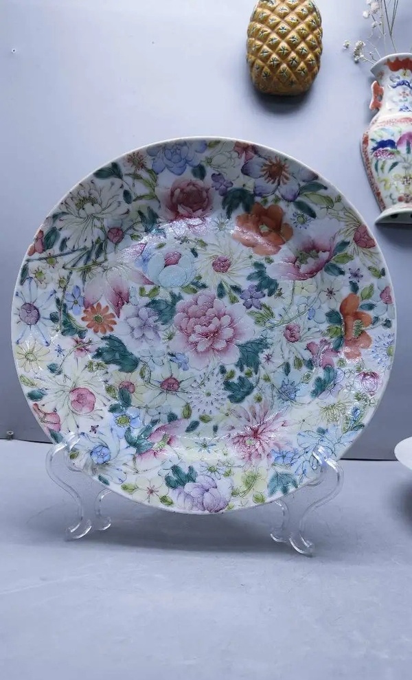 古玩陶瓷粉彩百花不落地紋折沿盤拍賣，當(dāng)前價(jià)格2600元