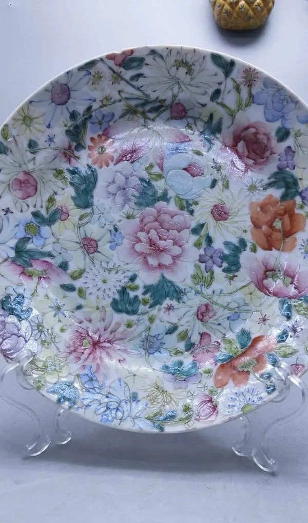 古玩陶瓷粉彩百花不落地紋折沿盤拍賣，當(dāng)前價(jià)格2600元