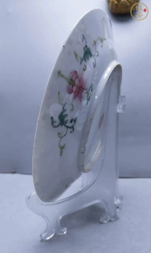 古玩陶瓷粉彩百花不落地紋折沿盤真品鑒賞圖