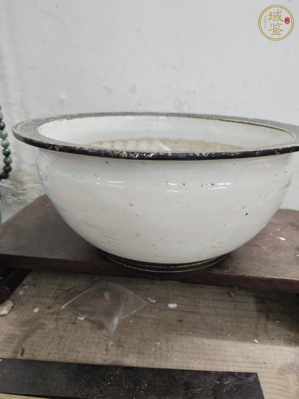 古玩陶瓷清中期青花山水香爐真品鑒賞圖