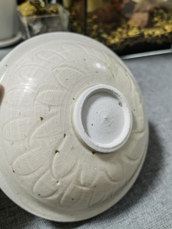 古玩陶瓷元代青白釉刻仰蓮紋盤拍賣，當(dāng)前價(jià)格0元