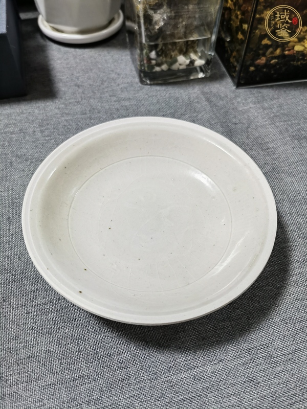 古玩陶瓷青白釉刻仰蓮紋盤真品鑒賞圖