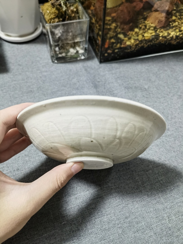 古玩陶瓷元代青白釉刻仰蓮紋盤拍賣，當(dāng)前價(jià)格0元