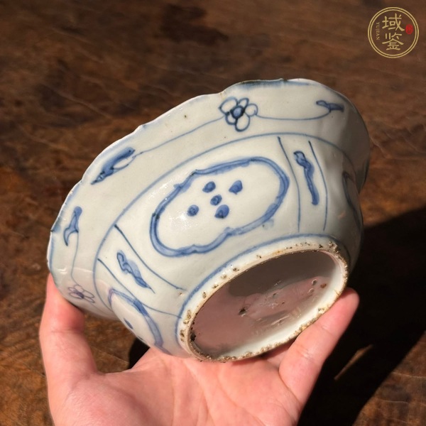 古玩陶瓷青花花鳥紋折沿碗真品鑒賞圖