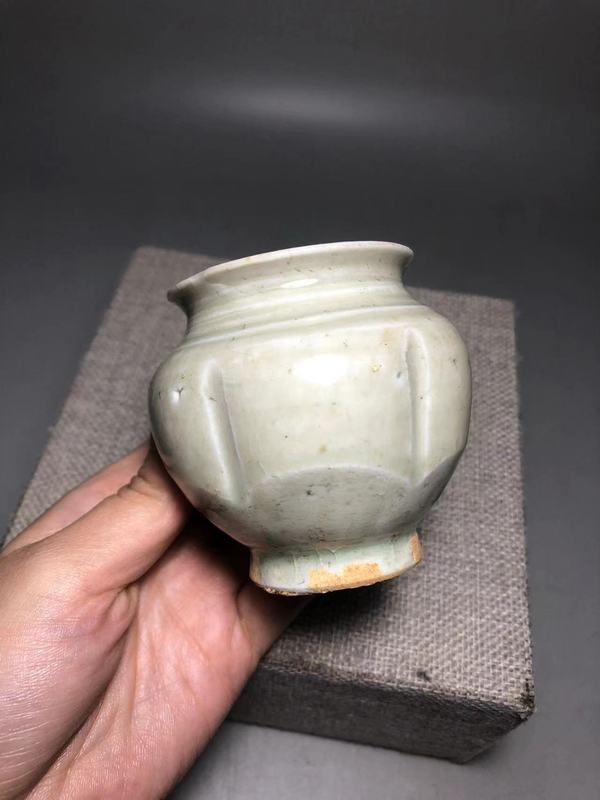 古玩陶瓷北宋，青白釉瓜棱罐拍賣，當(dāng)前價(jià)格1200元