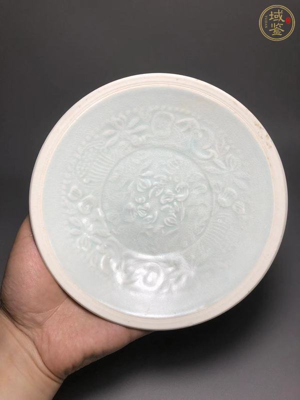 古玩陶瓷青白釉娃娃盤真品鑒賞圖