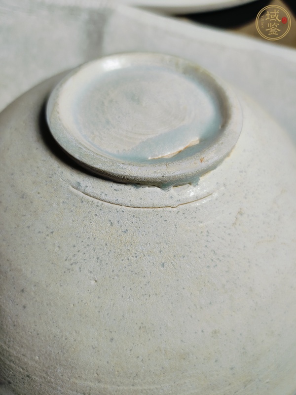 古玩陶瓷青白釉花卉紋面包碗真品鑒賞圖