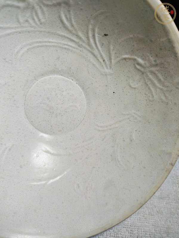 古玩陶瓷青白釉花卉紋面包碗真品鑒賞圖