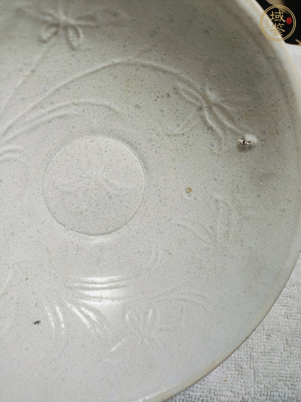 古玩陶瓷青白釉花卉紋面包碗真品鑒賞圖