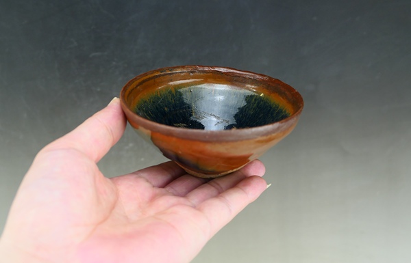 古玩陶瓷精品:宋建窯柿紅釉兔毫盞（宋時(shí)名品）拍賣(mài)，當(dāng)前價(jià)格1600元