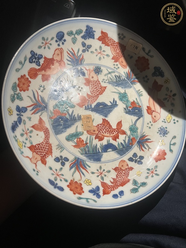 古玩陶瓷青花五彩盤真品鑒賞圖