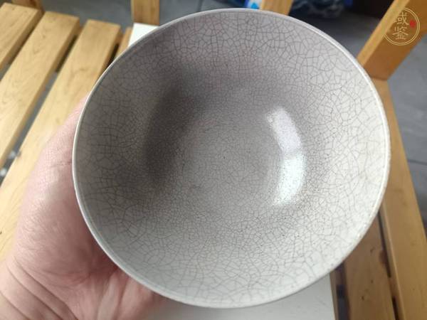 古玩陶瓷哥釉開片大碗真品鑒賞圖