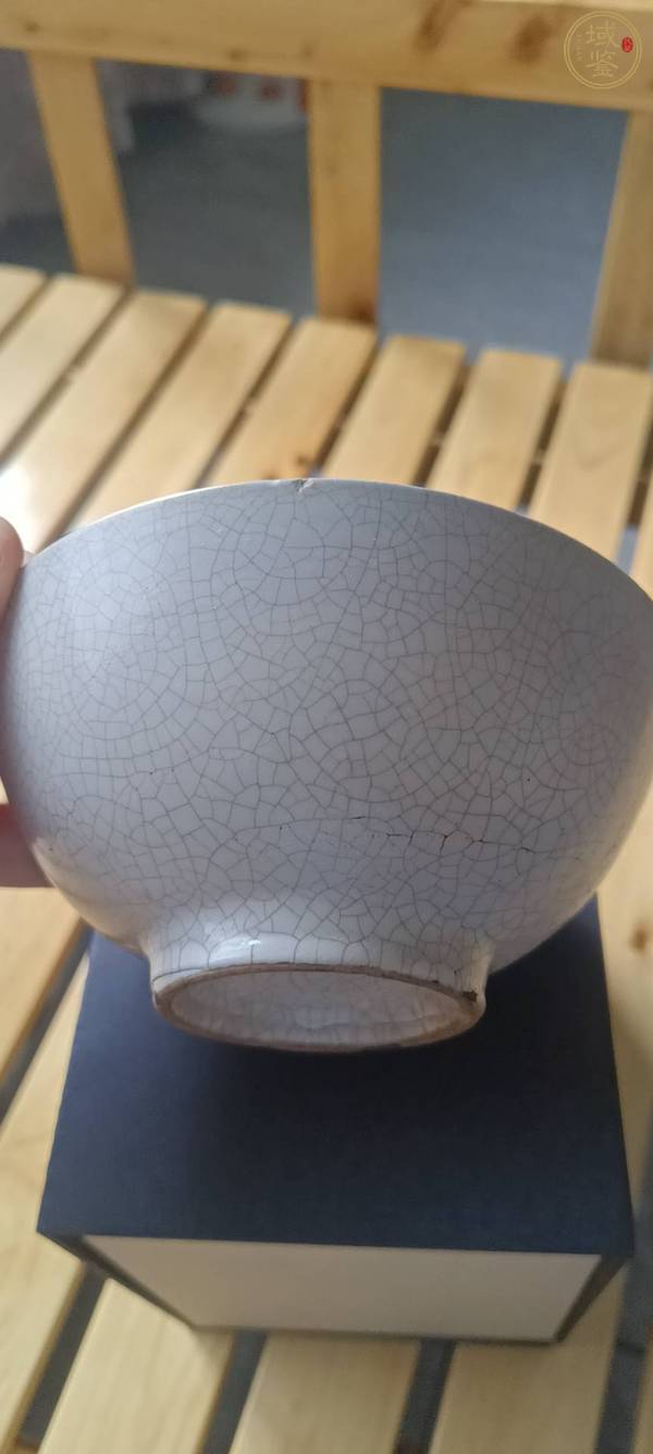 古玩陶瓷哥釉開片大碗真品鑒賞圖